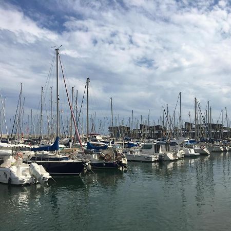 Home Boat Badalona Exterior foto
